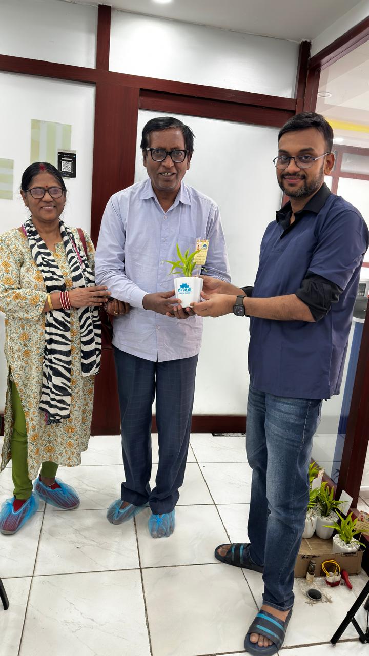 DMall team with a visitor