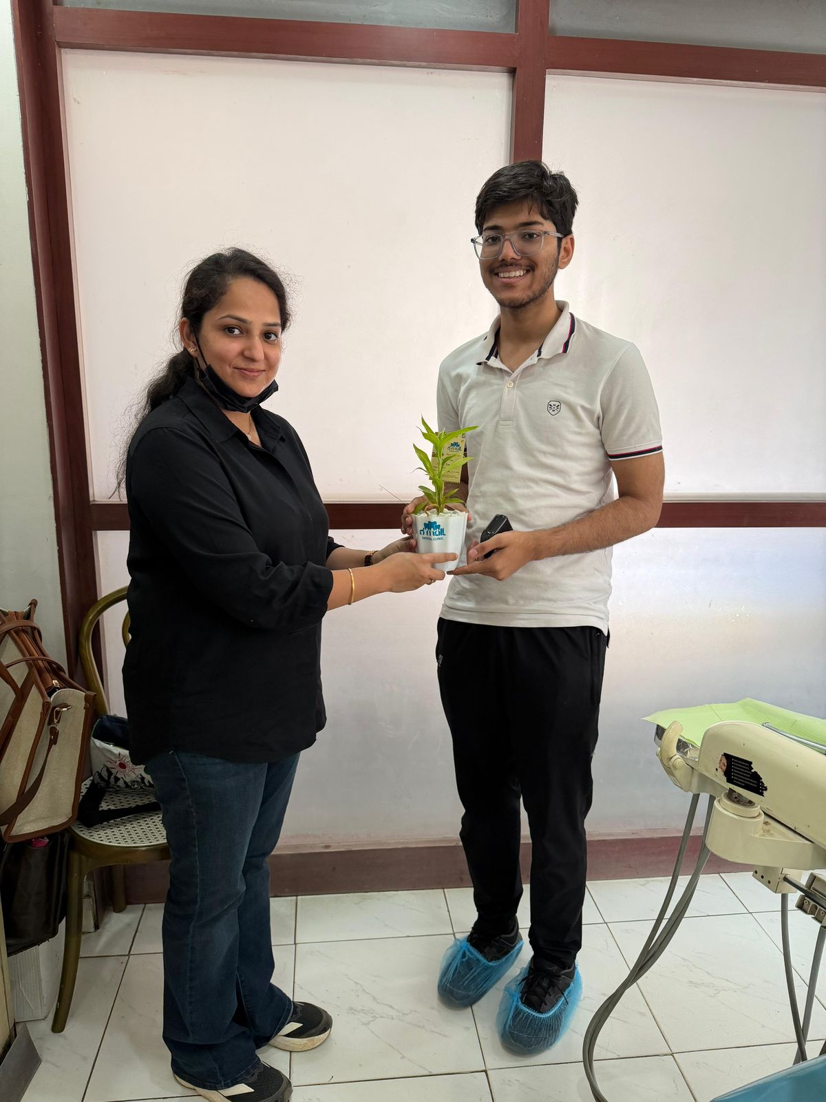 DMall team with a patient